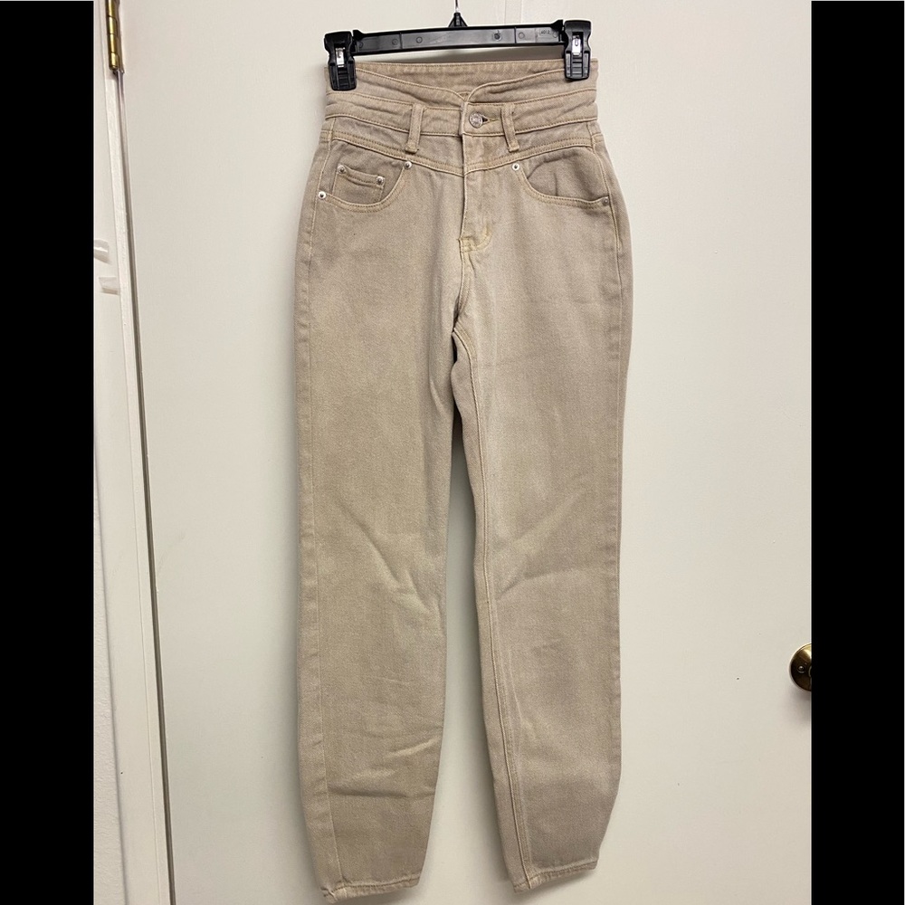 Fashion Nova tan high waisted rise jeans size‎ 0